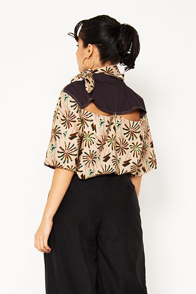 花火柄シャツ(ベージュ)