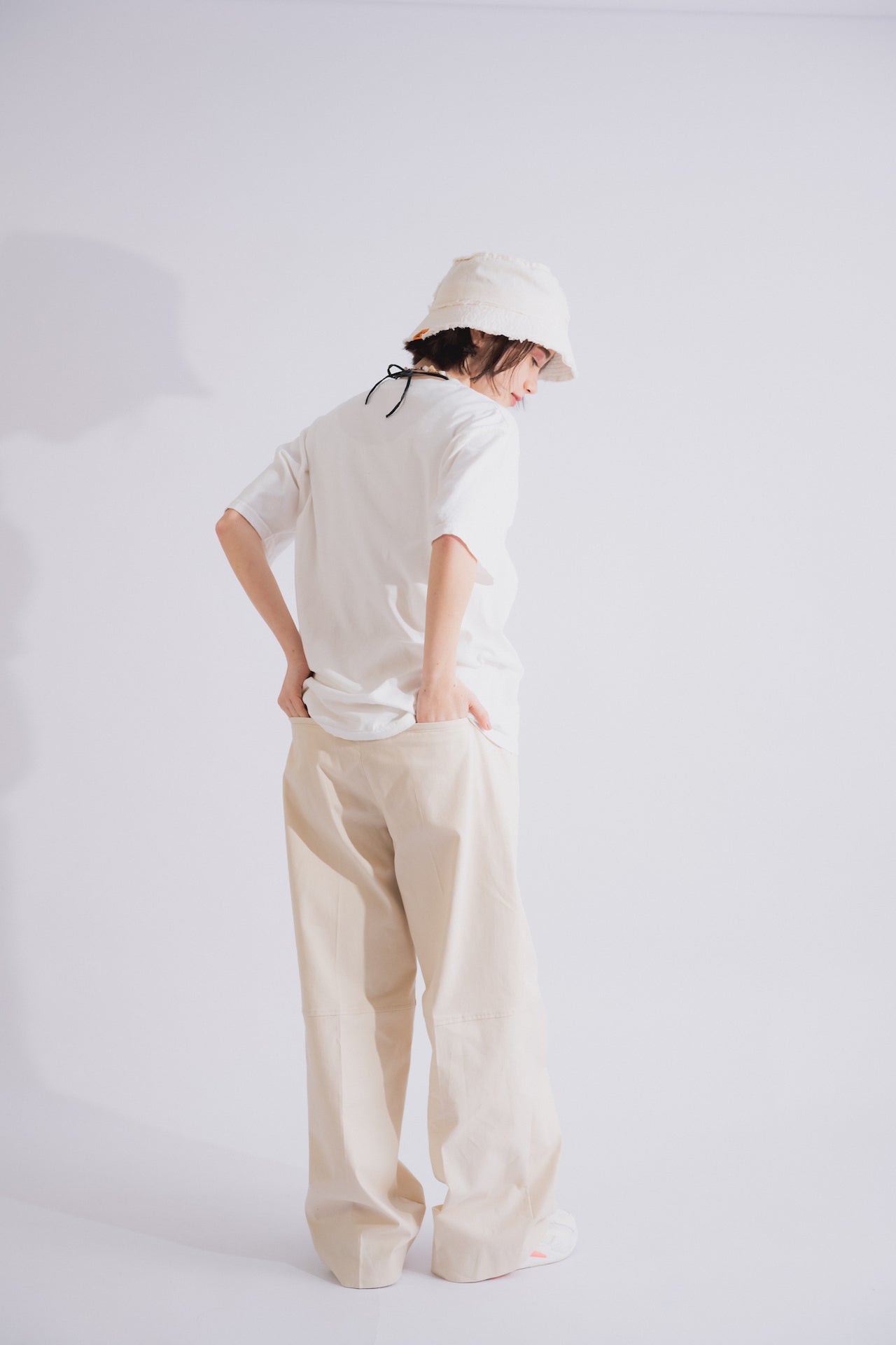 ガーメントダイ猫Tシャツ(WHITE)