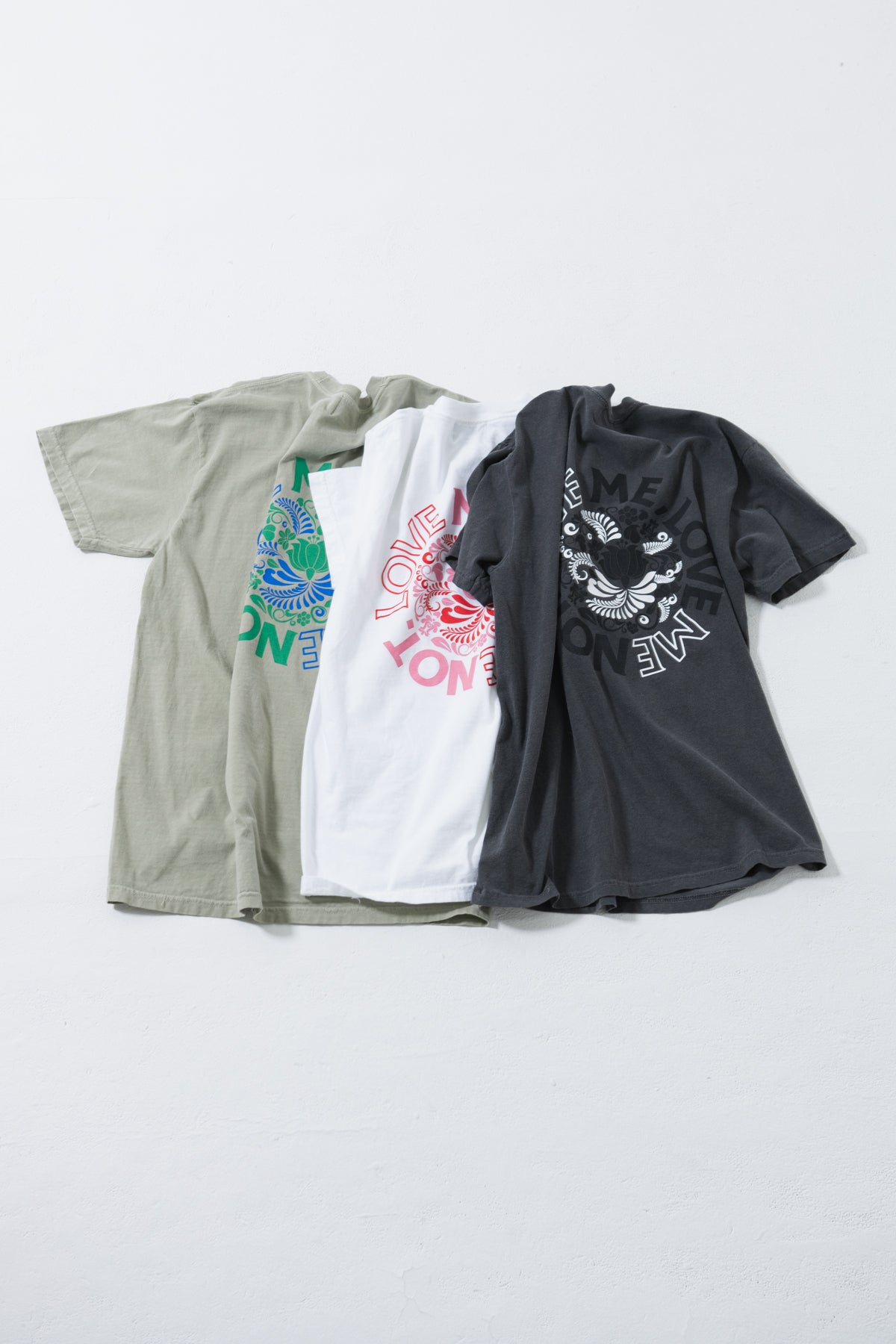love me Tシャツ