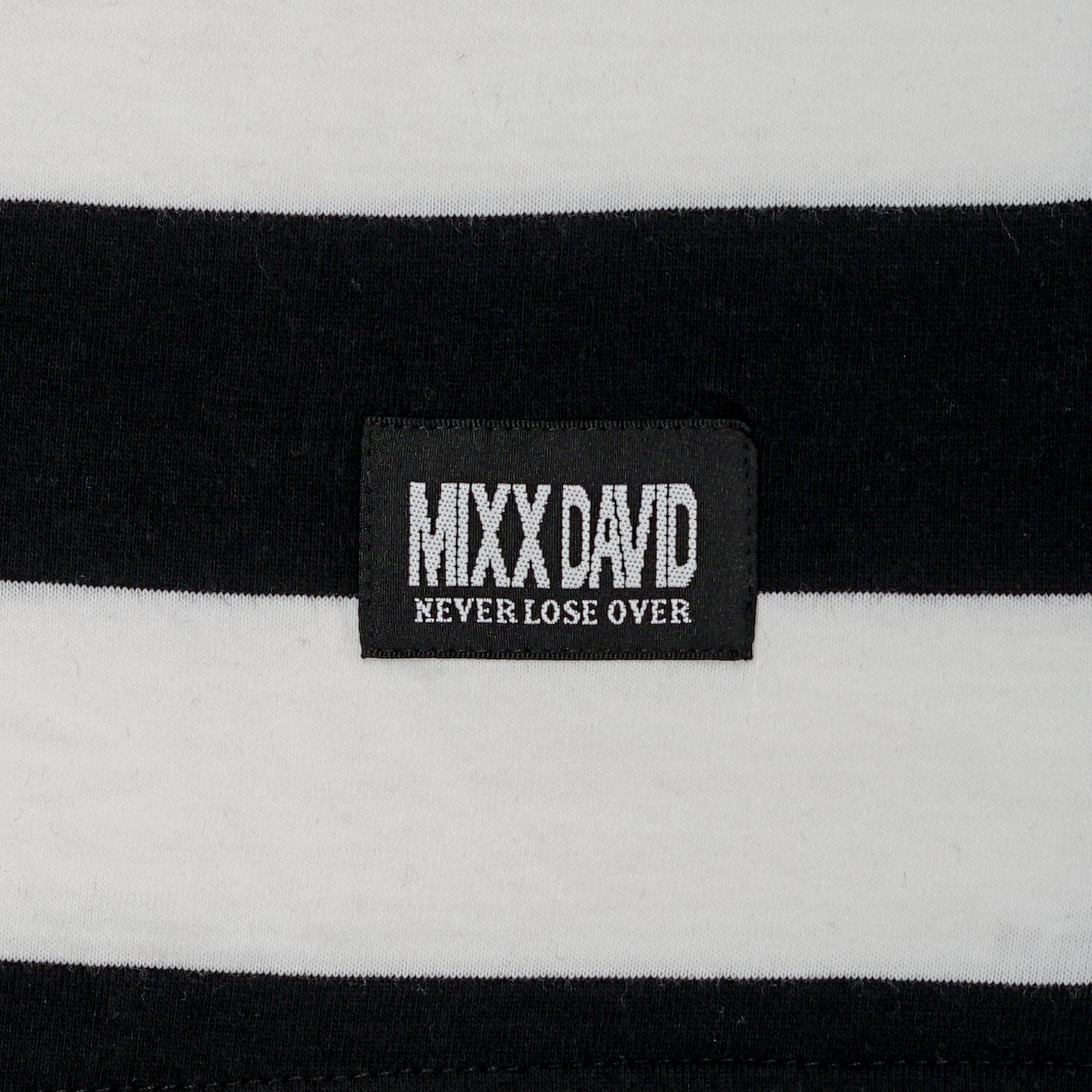 ワンポイントロゴTシャツ – mixxdavid